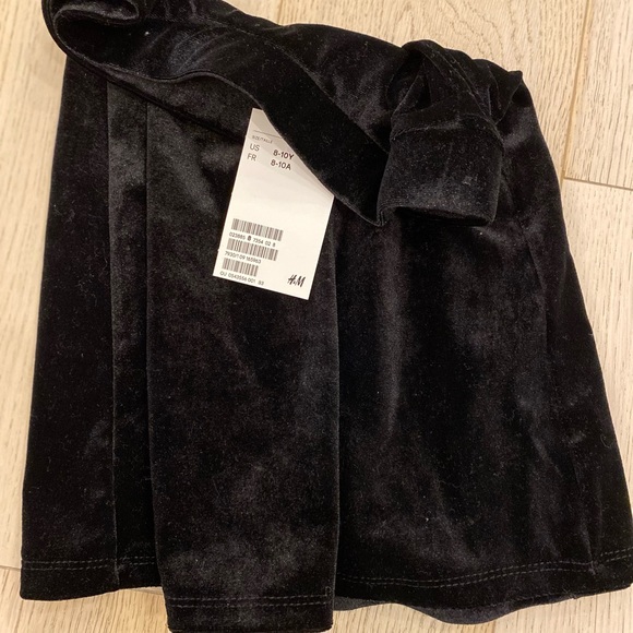 H&M Skirt - Picture 2 of 2